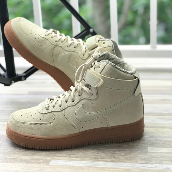 NWT Nike Air Force 1 HI SE Suede Butter WMNS - Picture 2 of 8